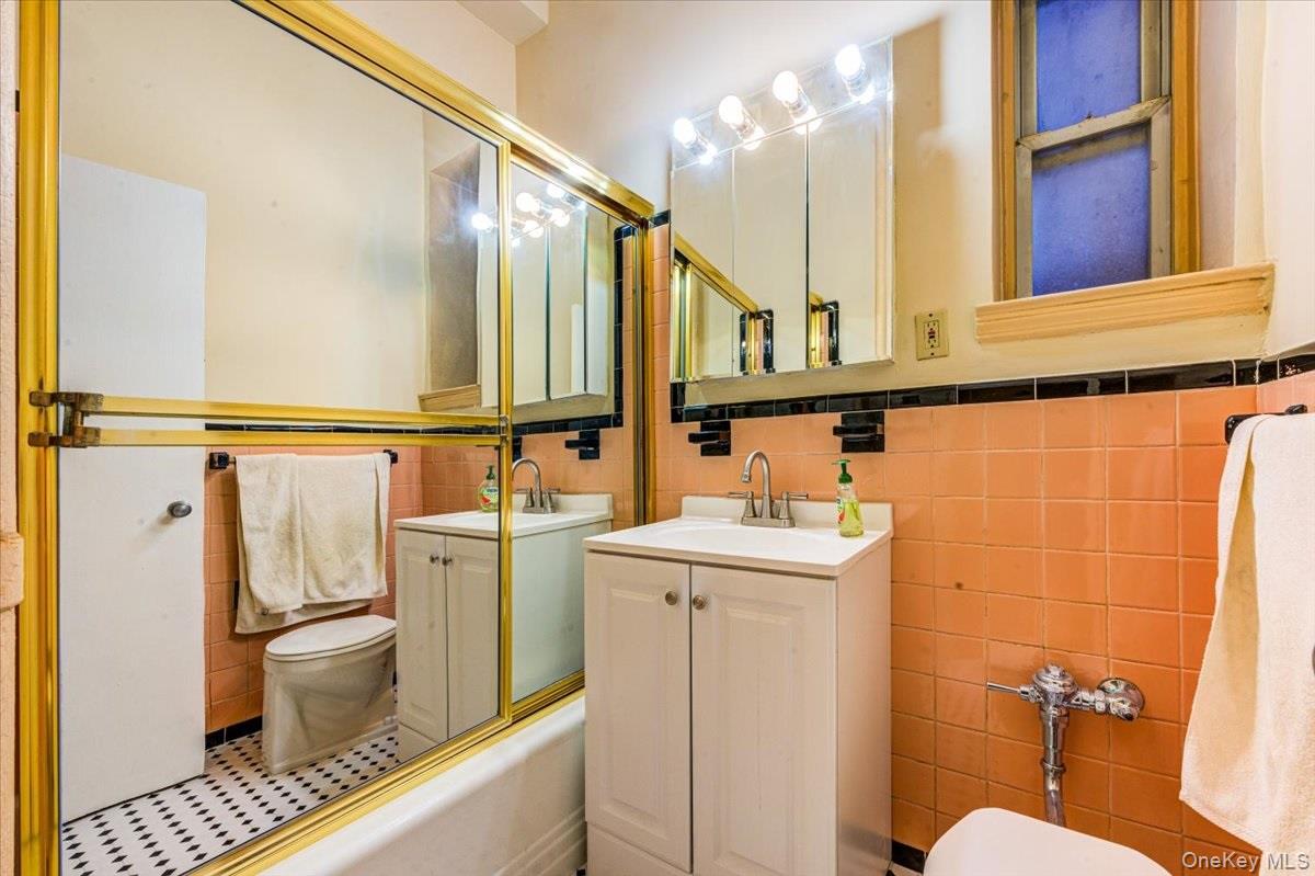 #18 photo, 102-55 67 Drive, クイーンズ区 Forest Hills , NY 11375