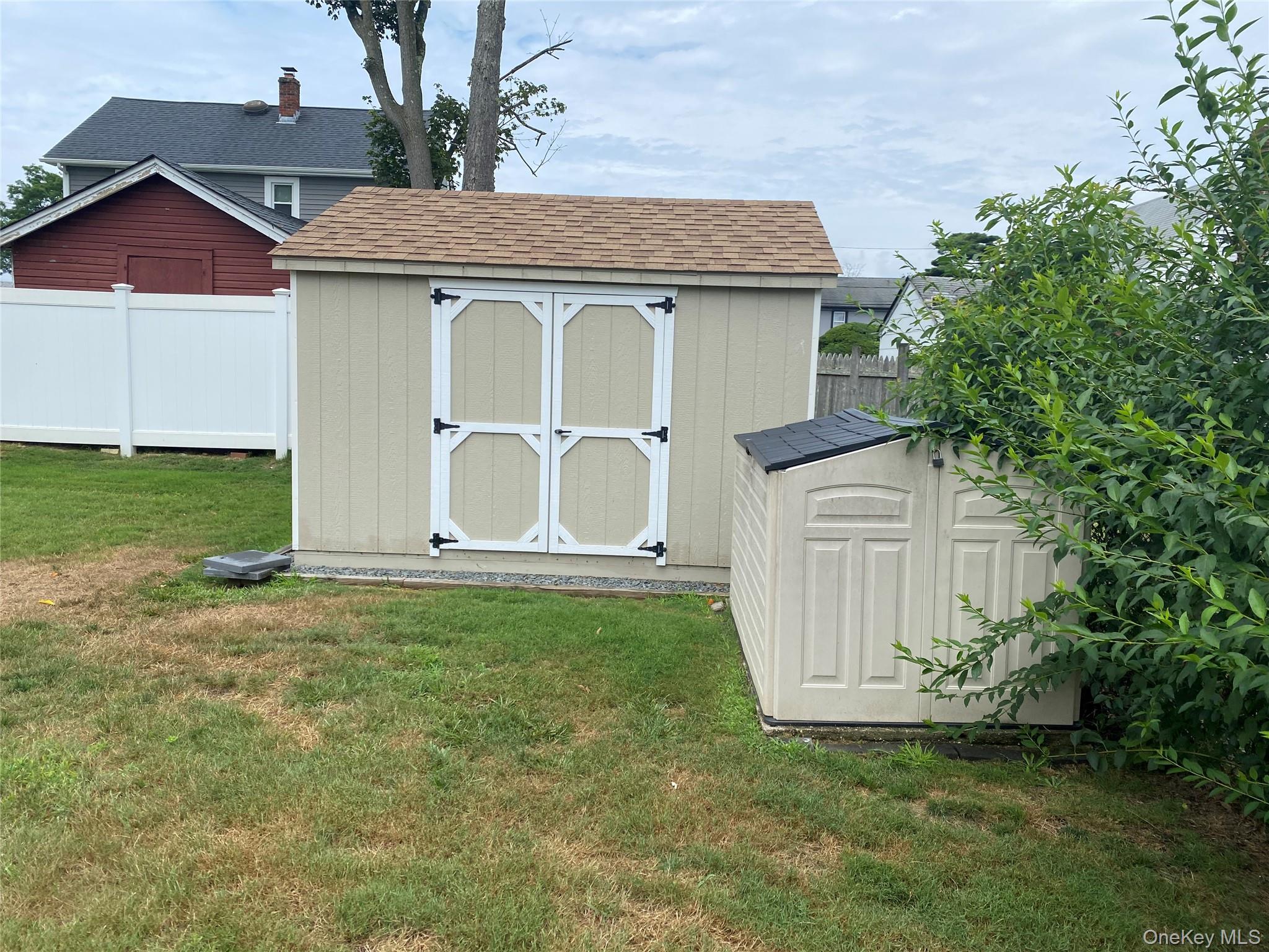 #11 photo, 4 Meadow Drive, 東長島 海湾 Bay Shore , NY 11706