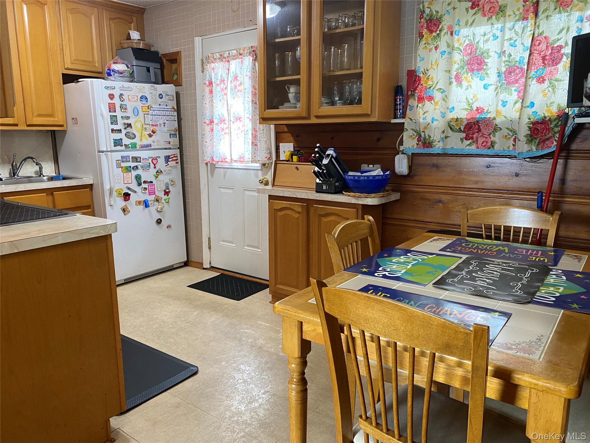 #4 photo, 4 Meadow Drive, 東長島 海湾 Bay Shore , NY 11706