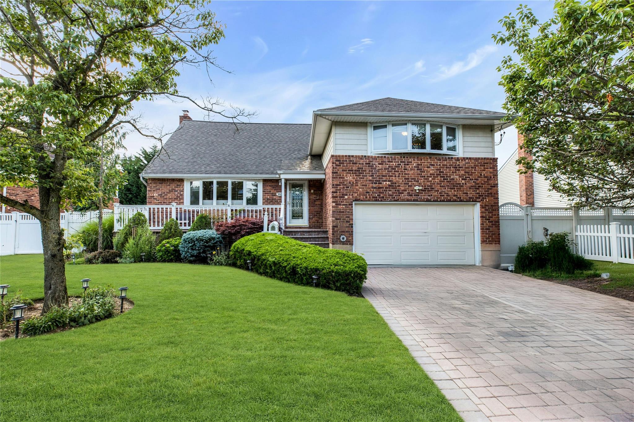 #1 photo, 952 Wenwood Drive, North Bellmore , NY 11710