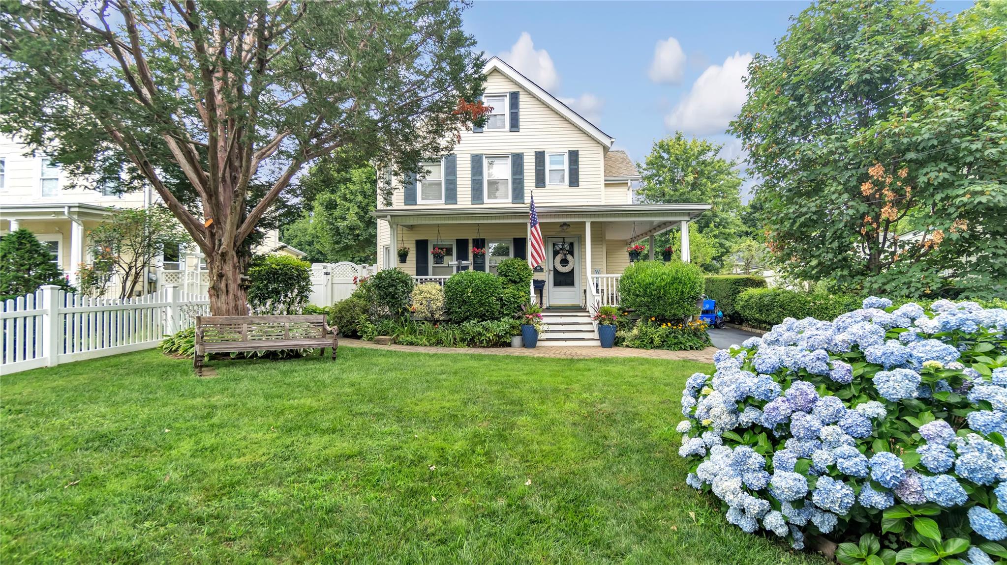 #1 photo, 16 Clement Street, 長島 格崙科夫 Glen Cove , NY 11542