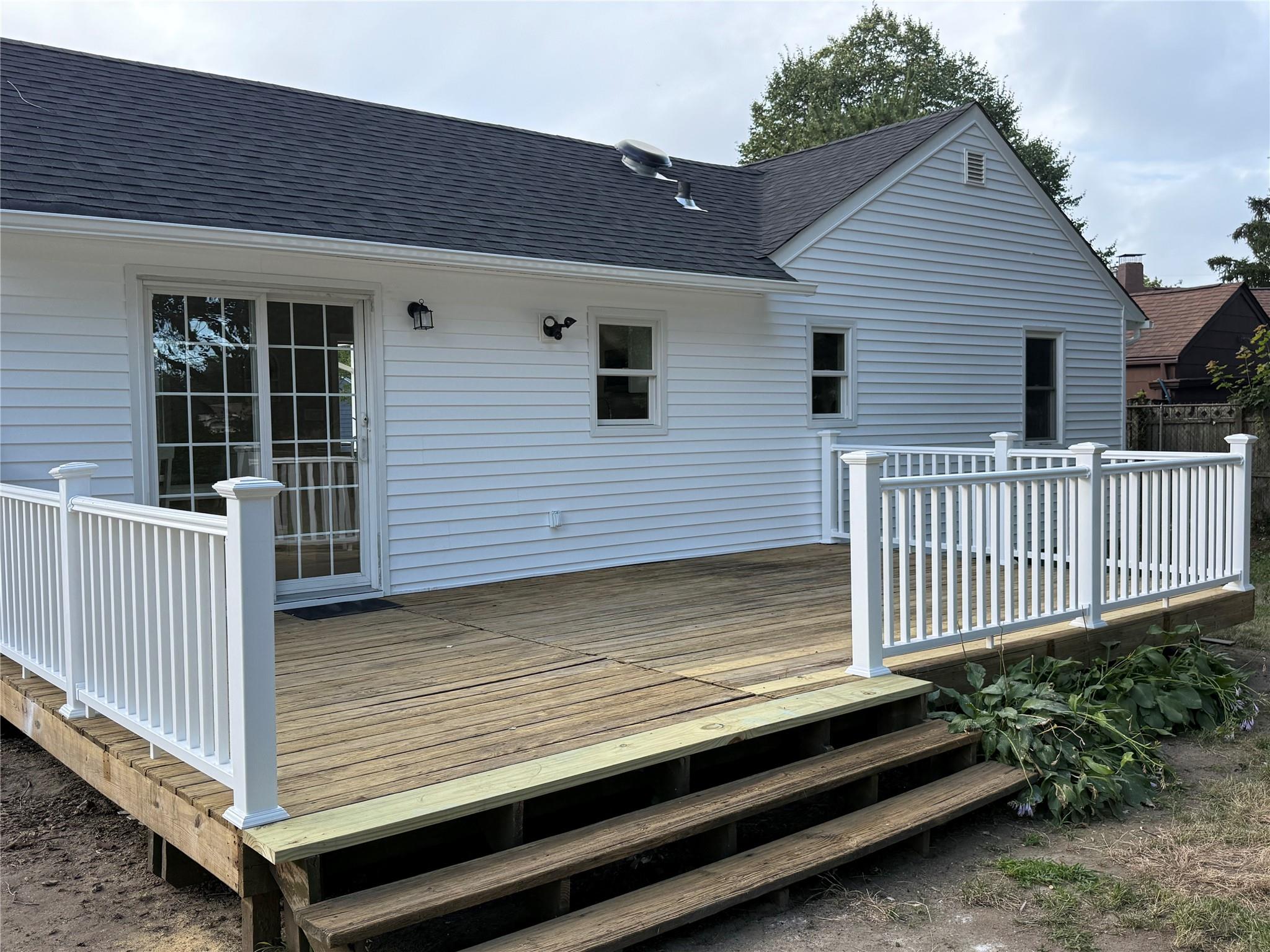 #3 photo, 22 Bradish Lane, 東長島 Babylon , NY 11702