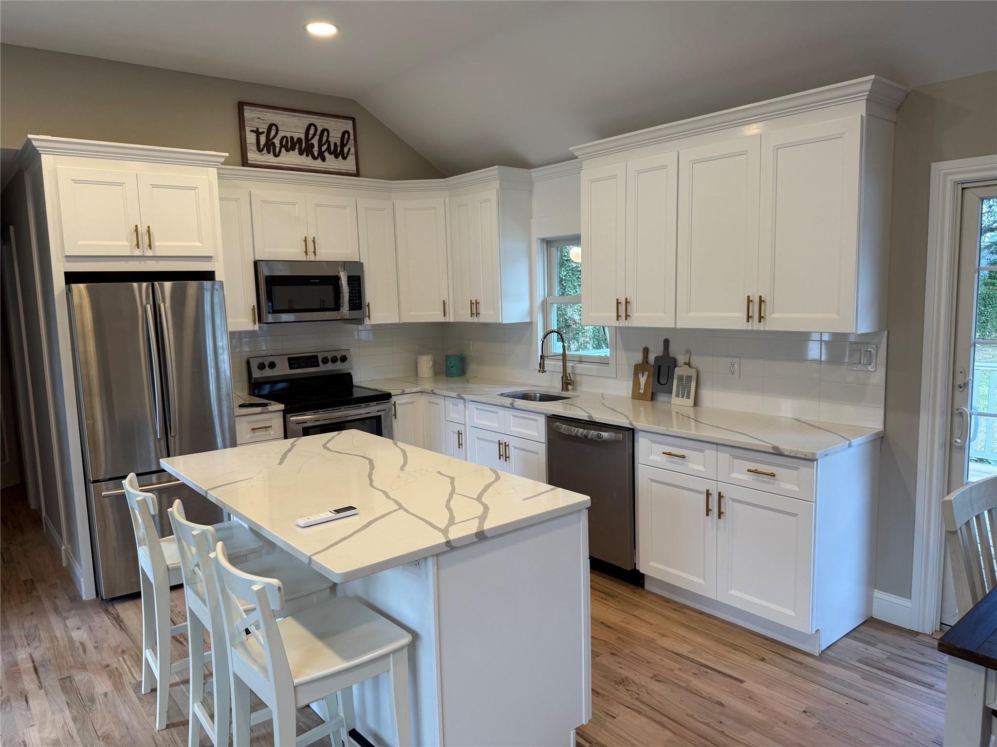 #4 photo, 22 Bradish Lane, 東長島 Babylon , NY 11702