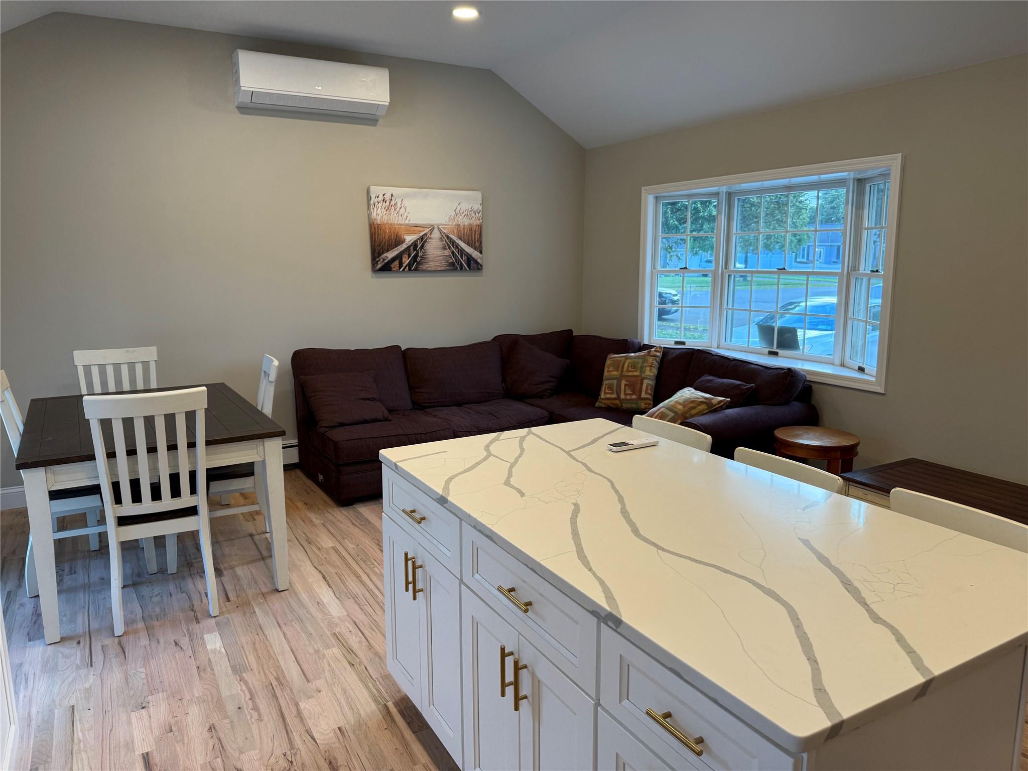 #5 photo, 22 Bradish Lane, 東長島 Babylon , NY 11702