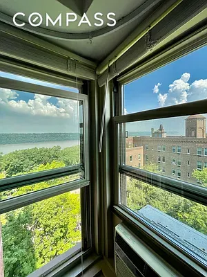 #13 photo, New York City, マンハッタン Hudson Heights , NY 10040