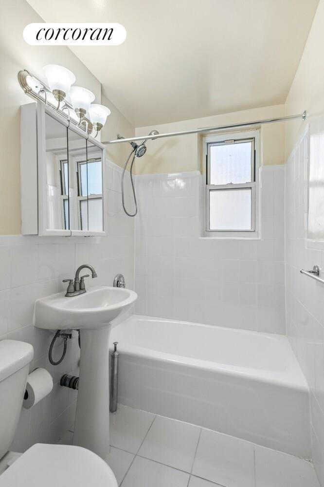 #6 photo, 745 E 31ST Street, ブルックリン区 Flatbush , NY 11210