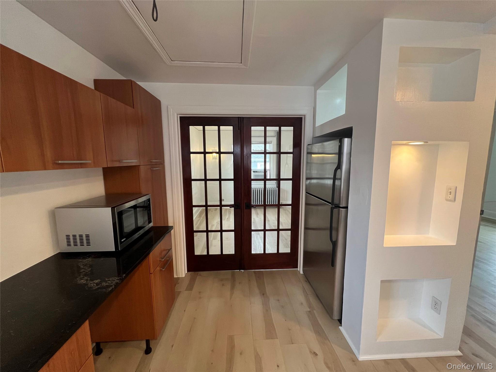 #2 photo, 107 Park Avenue, Harrison , NY 10528