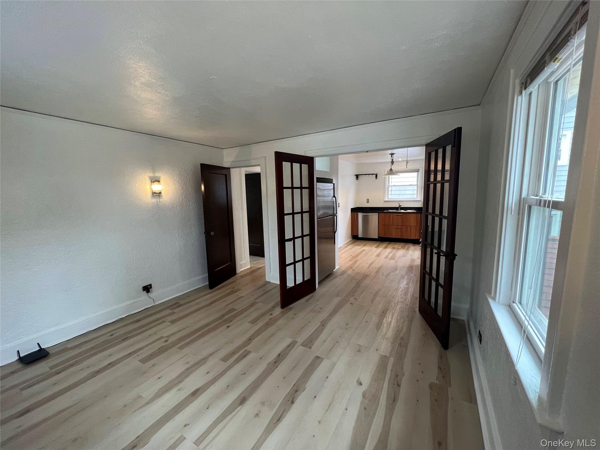 #4 photo, 107 Park Avenue, Harrison , NY 10528