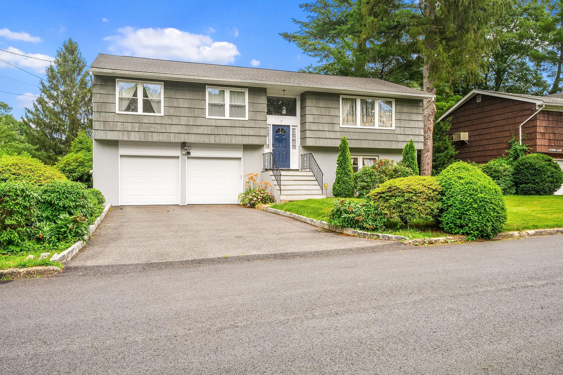 #1 photo, 7 Frost Lane, Hartsdale , NY 10530