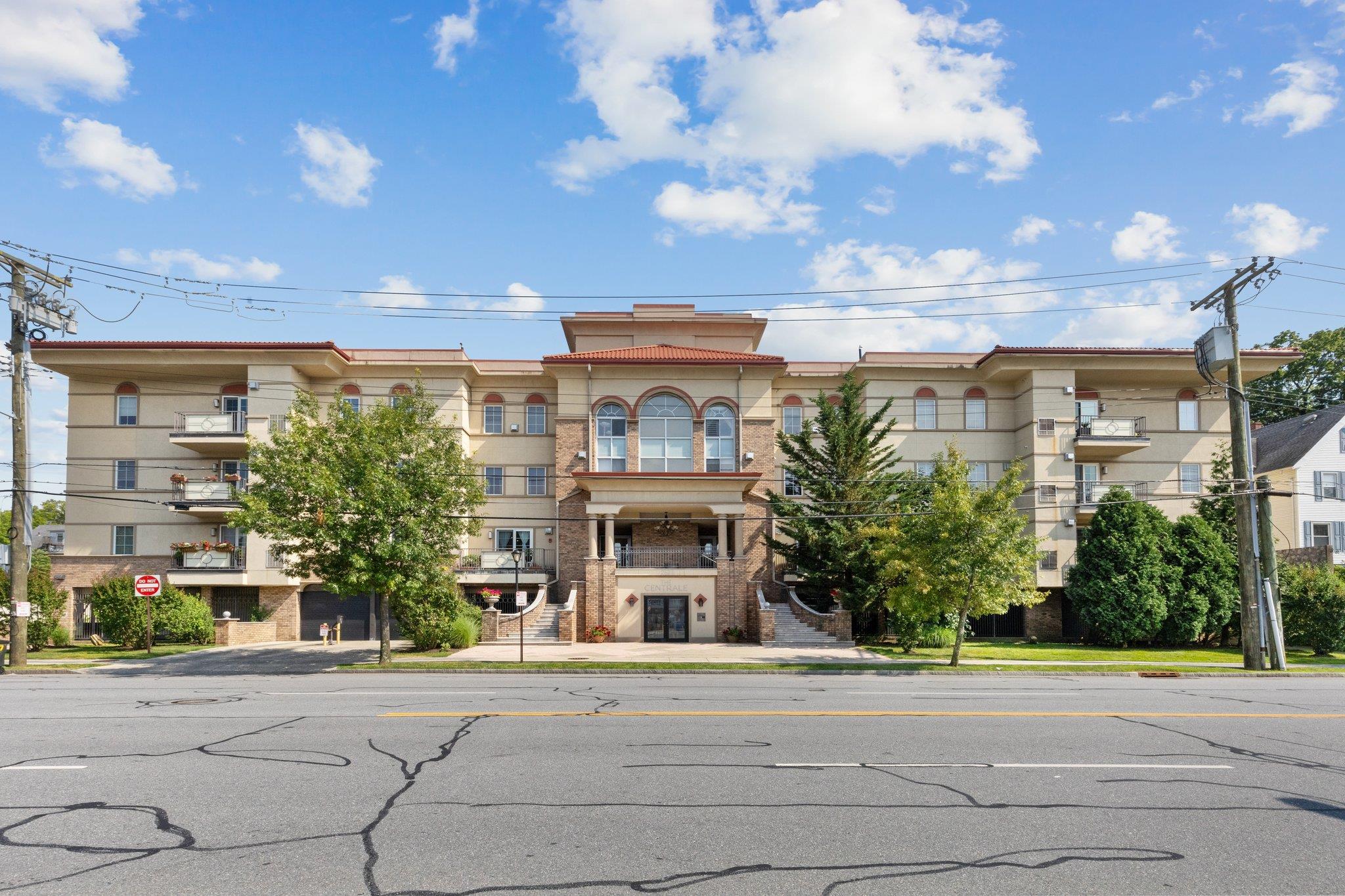 #1 photo, 257 Central Avenue, 紐約州 White Plains , NY 10606