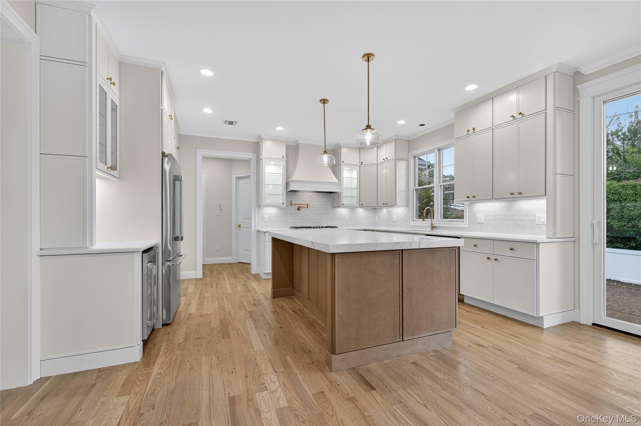 #11 photo, 229 Brixton Road, ナッソー郡 Garden City , NY 11530