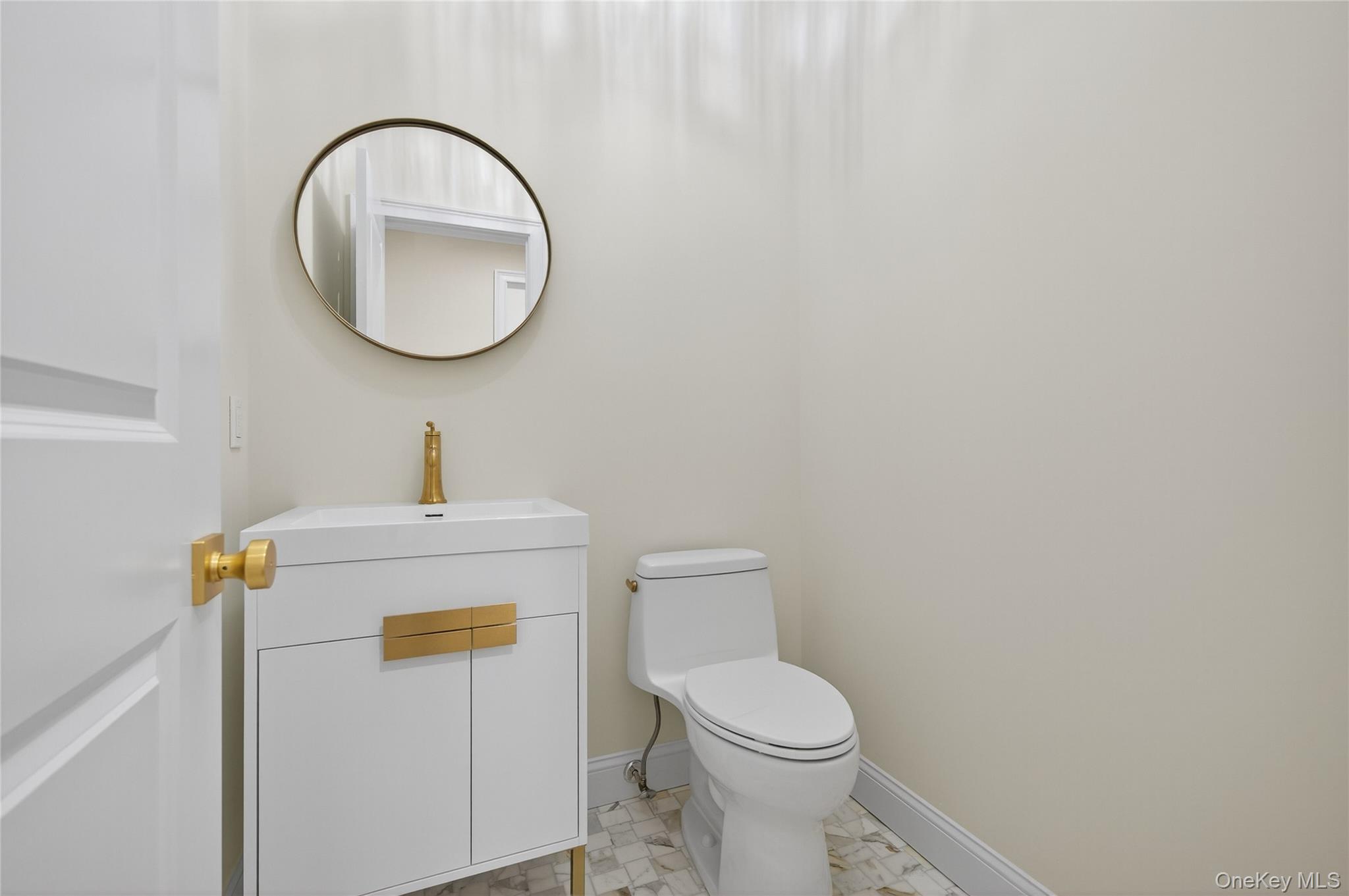 #15 photo, 229 Brixton Road, ナッソー郡 Garden City , NY 11530