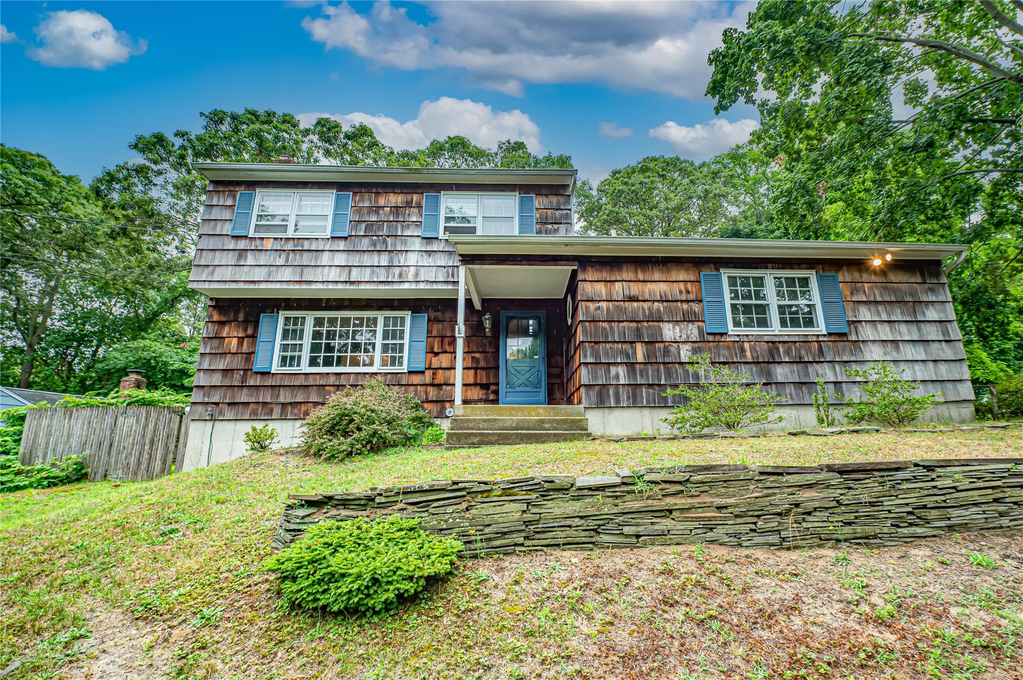 #1 photo, 10 Valentine Road, サフォーク郡 Shoreham , NY 11786