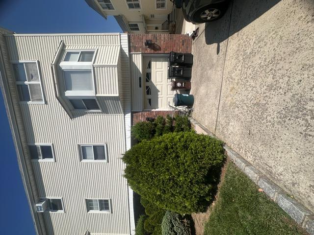 #1 photo, 215-11 17th Avenue, Bayside , NY 11360