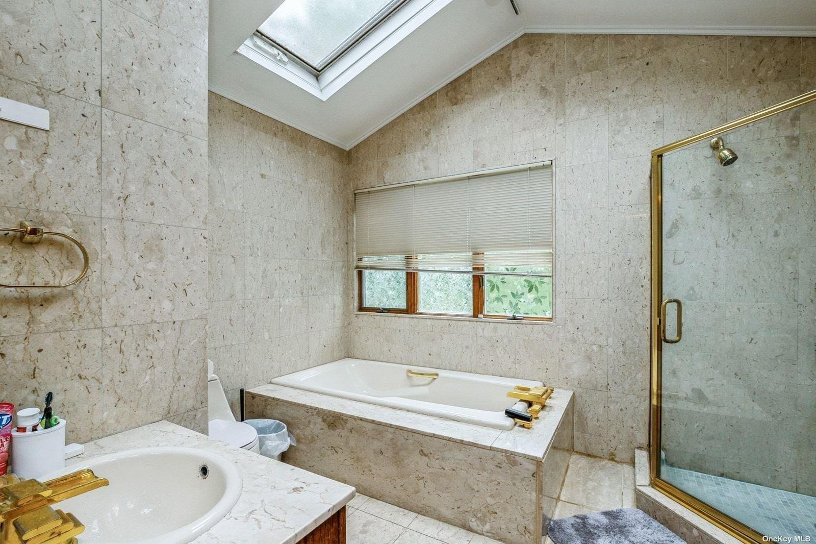 #15 photo, 2 Godfrey Lane, サフォーク郡 Huntington , NY 11743