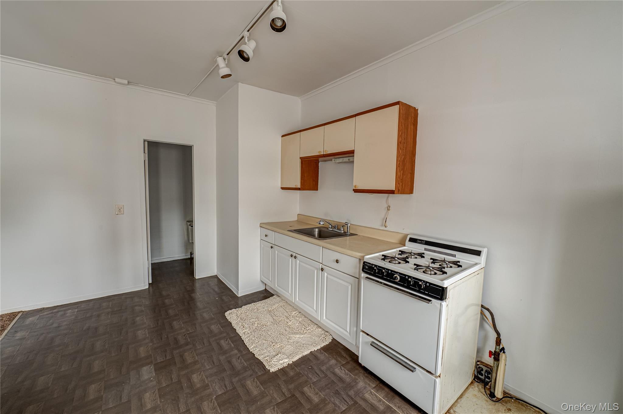 #4 photo, 284 4th Avenue, サフォーク郡 Bay Shore , NY 11706