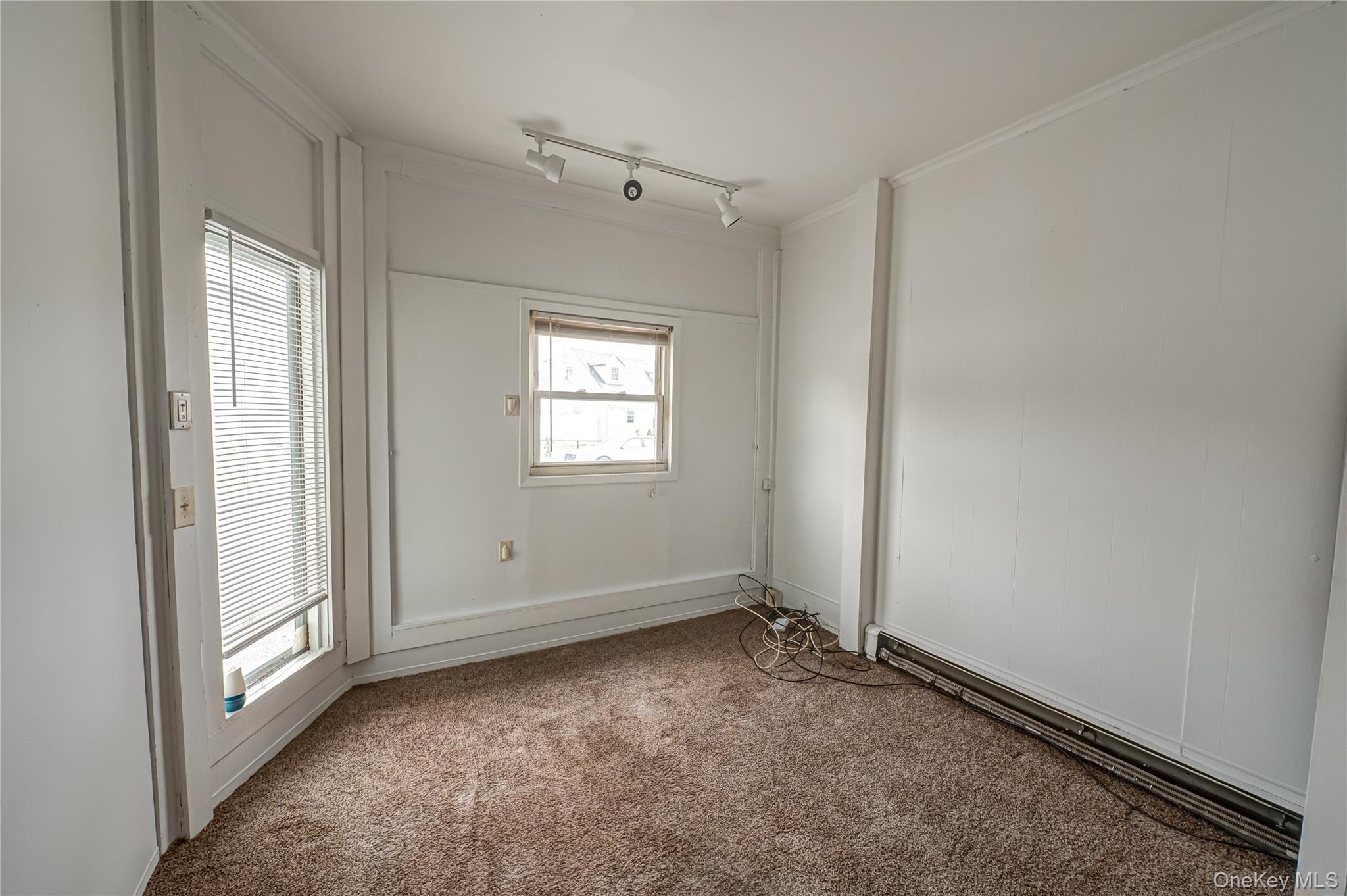 #8 photo, 284 4th Avenue, サフォーク郡 Bay Shore , NY 11706