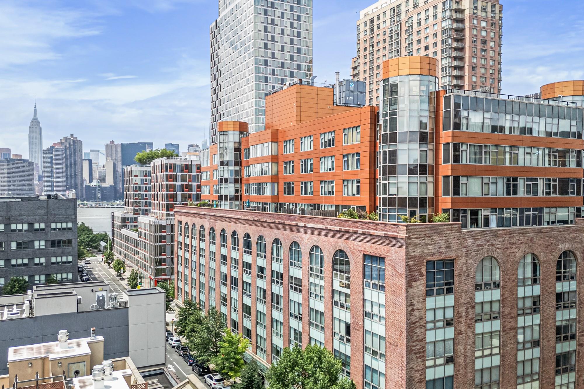 #1 photo, 2-17 51st Avenue, كوينز Long Island City , NY 11101