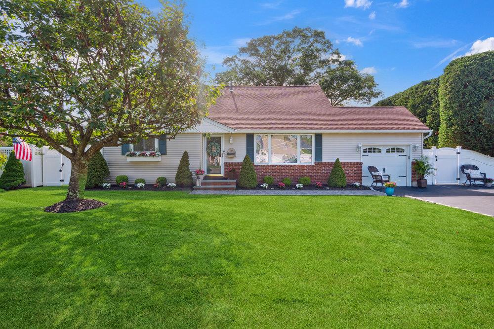 #1 photo, 531 Myrtle Avenue, 東長島 西艾斯利普 West Islip , NY 11795