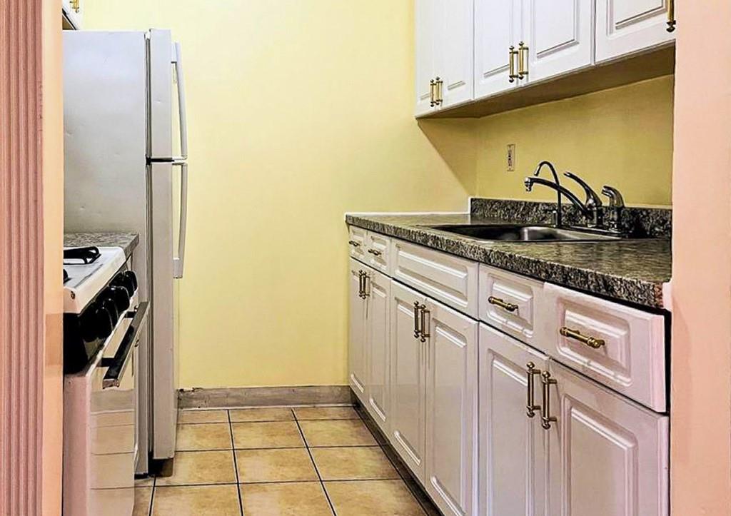 #3 photo, 1377 Teller Avenue, برونكس Bronx , NY 10456