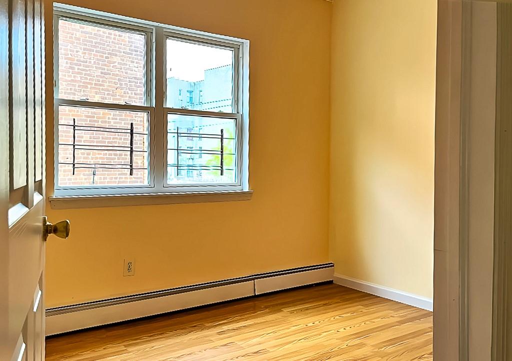 #7 photo, 1377 Teller Avenue, برونكس Bronx , NY 10456