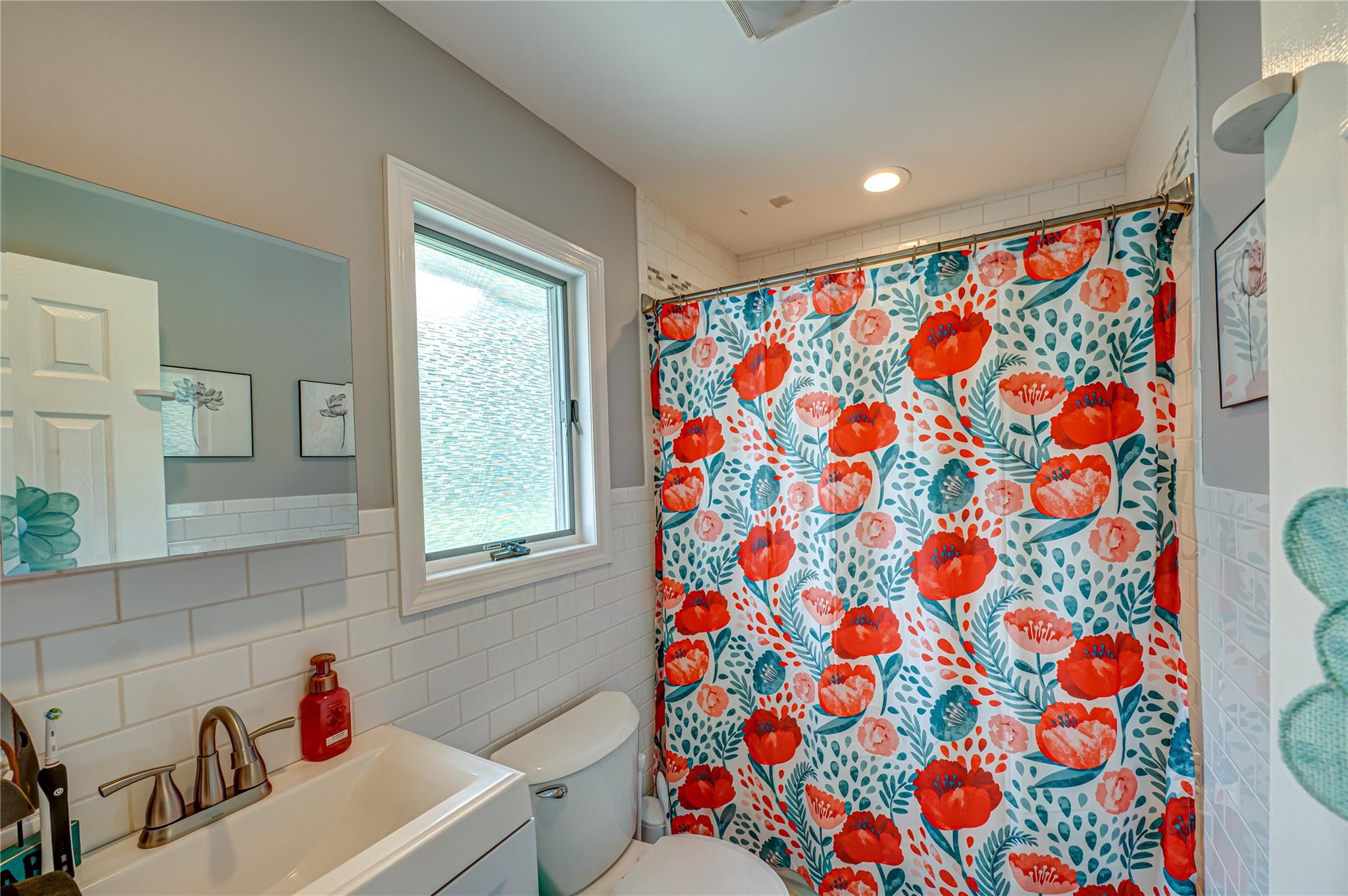 #12 photo, 1144 Martinstein Avenue, 東長島 海湾 Bay Shore , NY 11706