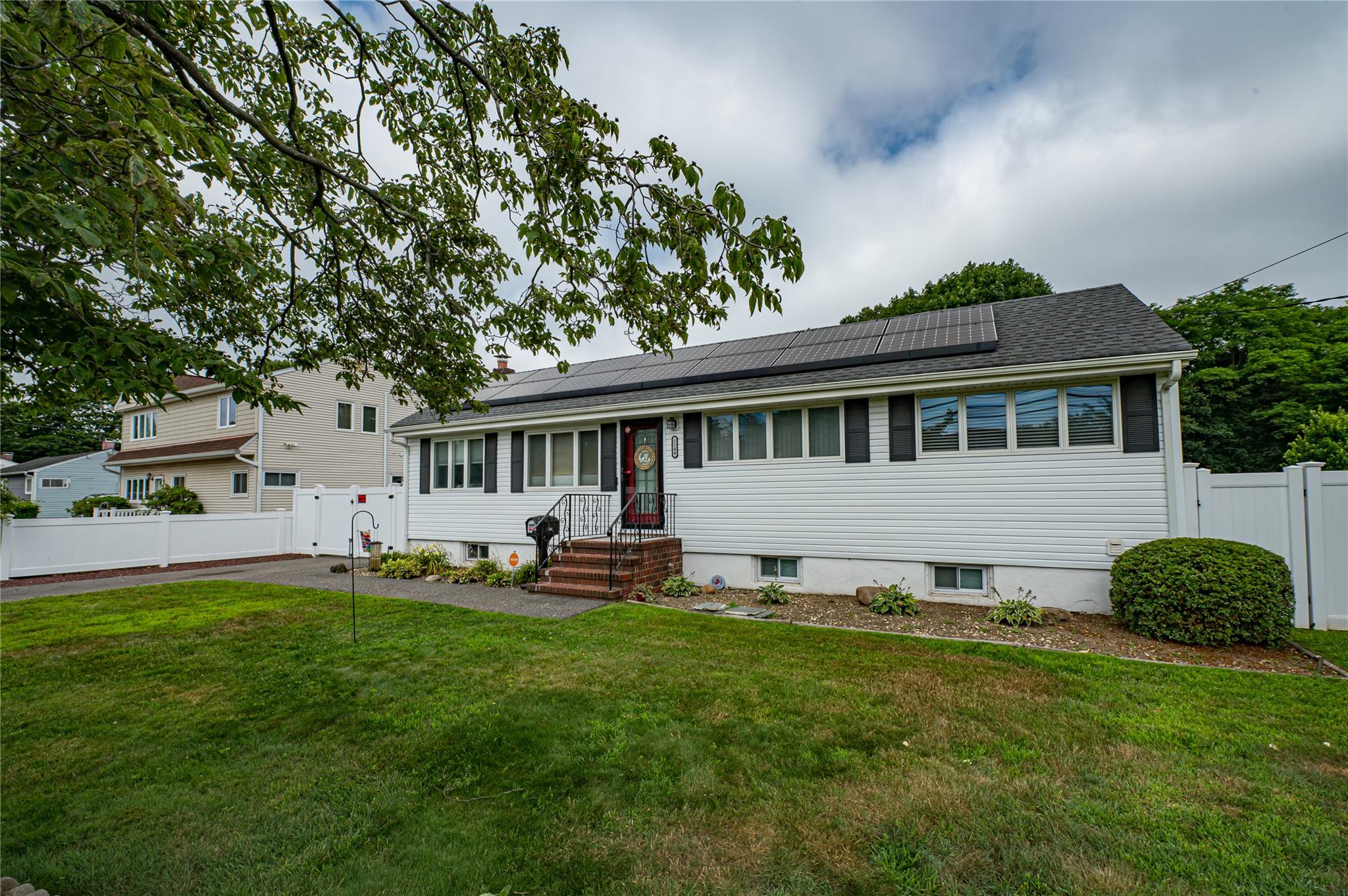 #3 photo, 1144 Martinstein Avenue, 東長島 海湾 Bay Shore , NY 11706