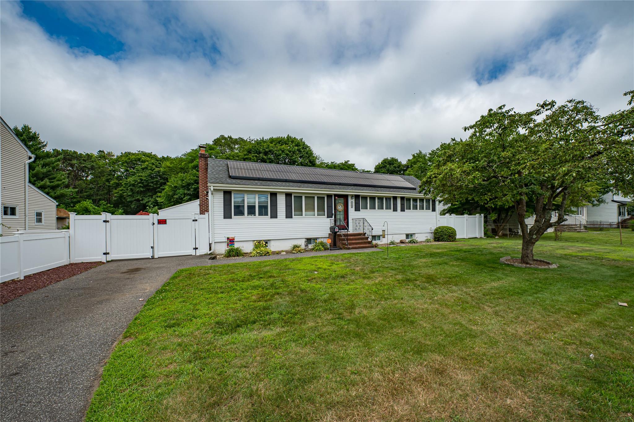 #4 photo, 1144 Martinstein Avenue, 東長島 海湾 Bay Shore , NY 11706