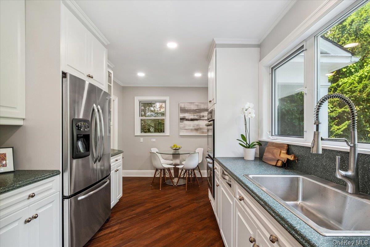 #12 photo, 18 Forest Lane, 紐約州 Scarsdale , NY 10583