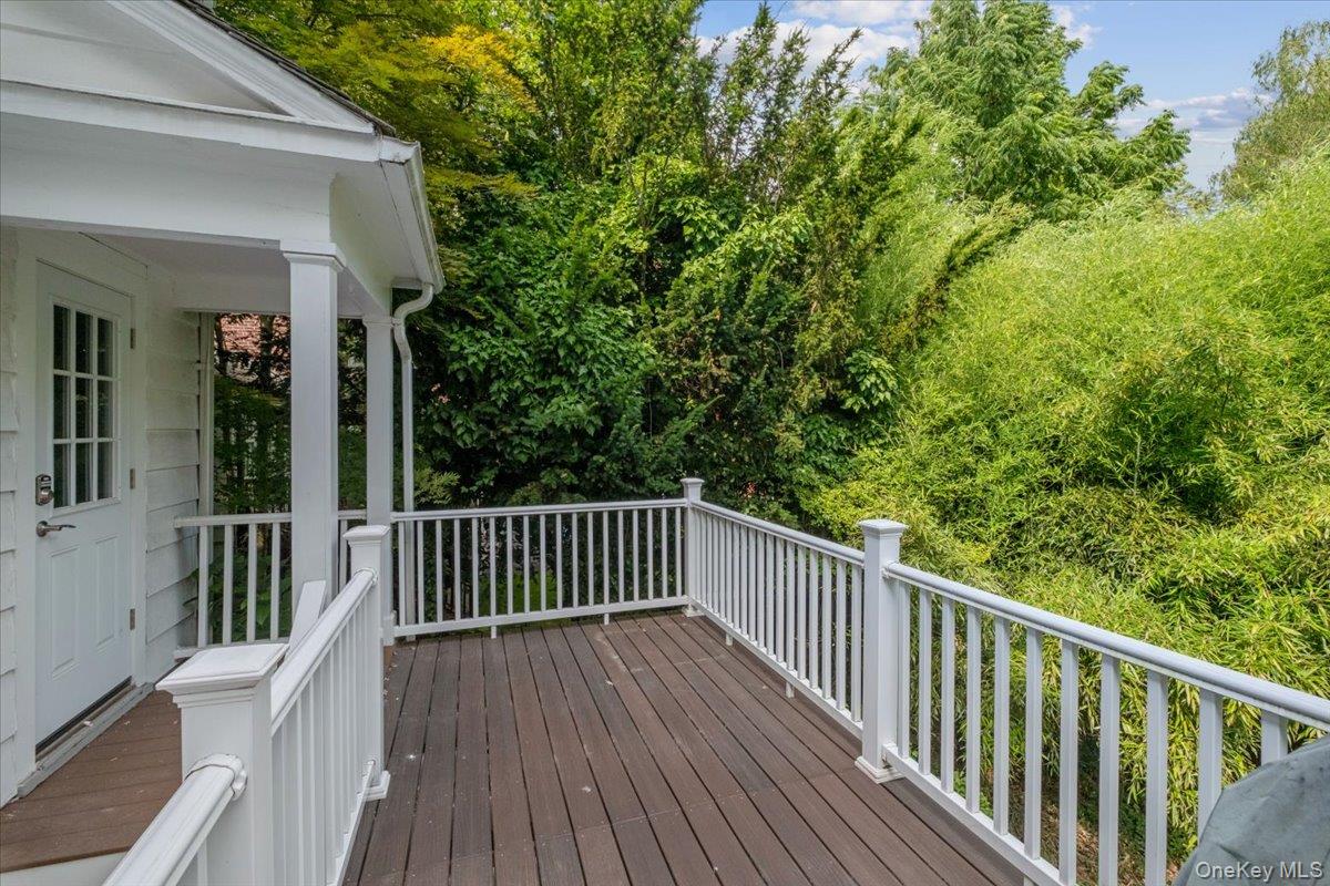 #15 photo, 18 Forest Lane, 紐約州 Scarsdale , NY 10583