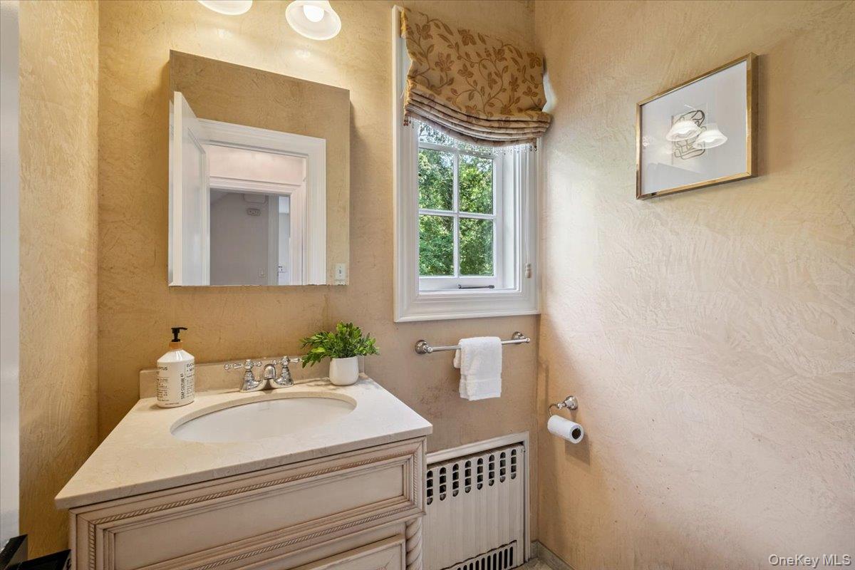 #17 photo, 18 Forest Lane, 紐約州 Scarsdale , NY 10583