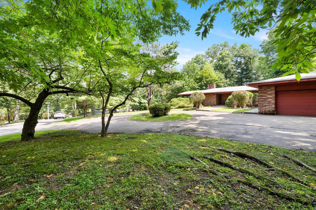 #11 photo, 10 Hilltop Place, Monsey , NY 10952