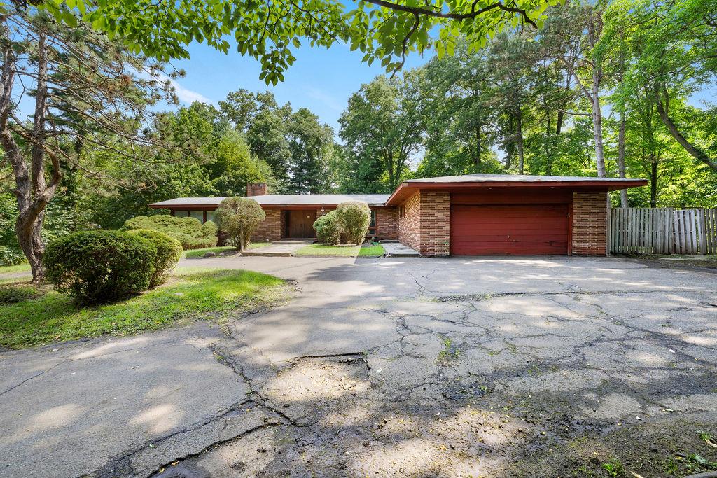 #2 photo, 10 Hilltop Place, Monsey , NY 10952