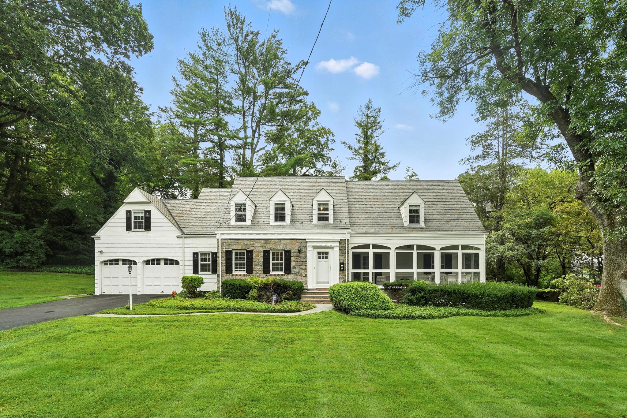 #1 photo, 192 Fox Meadow Road, Scarsdale , NY 10583