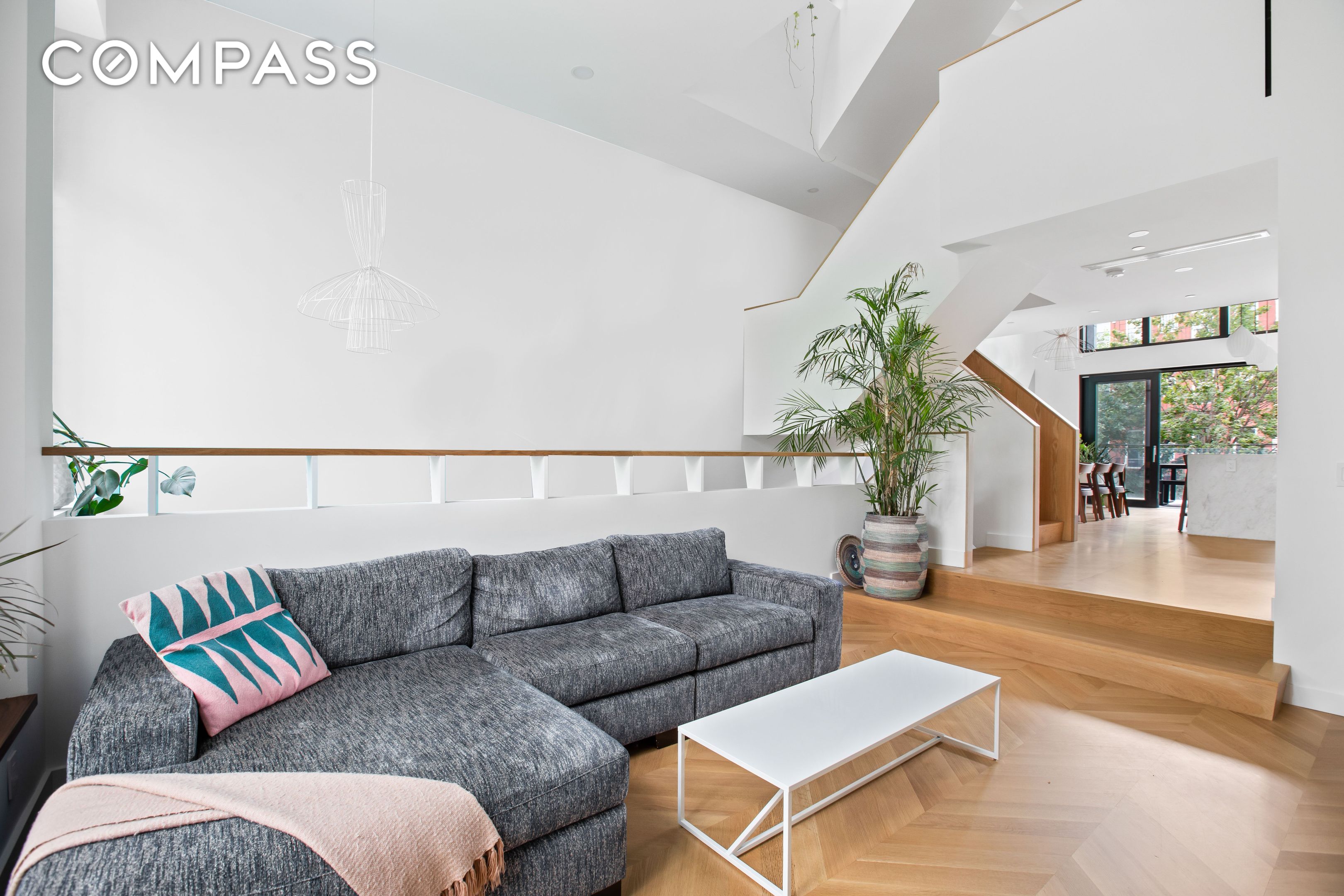 #11 photo, 42 Sharon Street, ブルックリン区 East Williamsburg , NY 11211