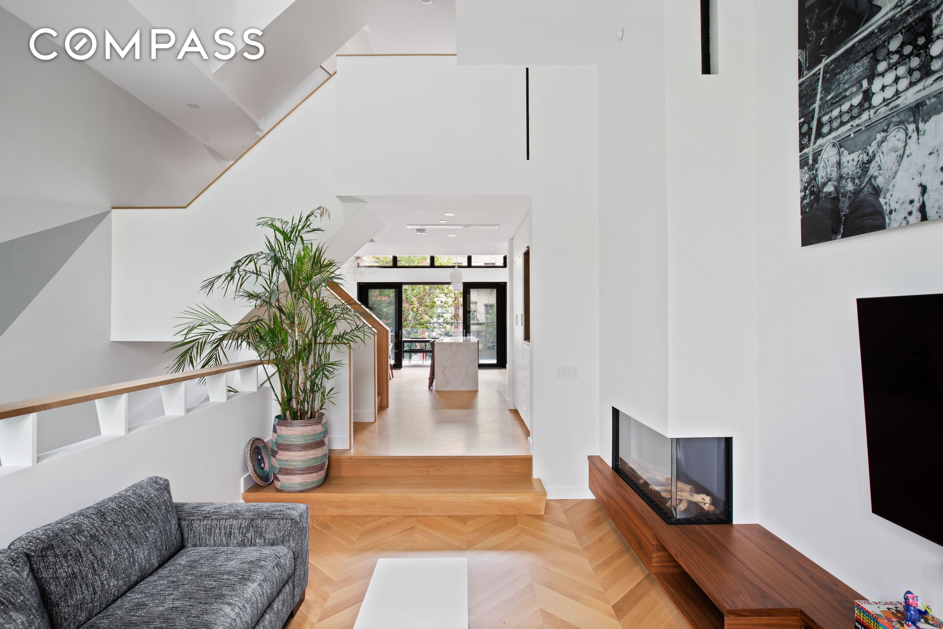 #12 photo, 42 Sharon Street, ブルックリン区 East Williamsburg , NY 11211