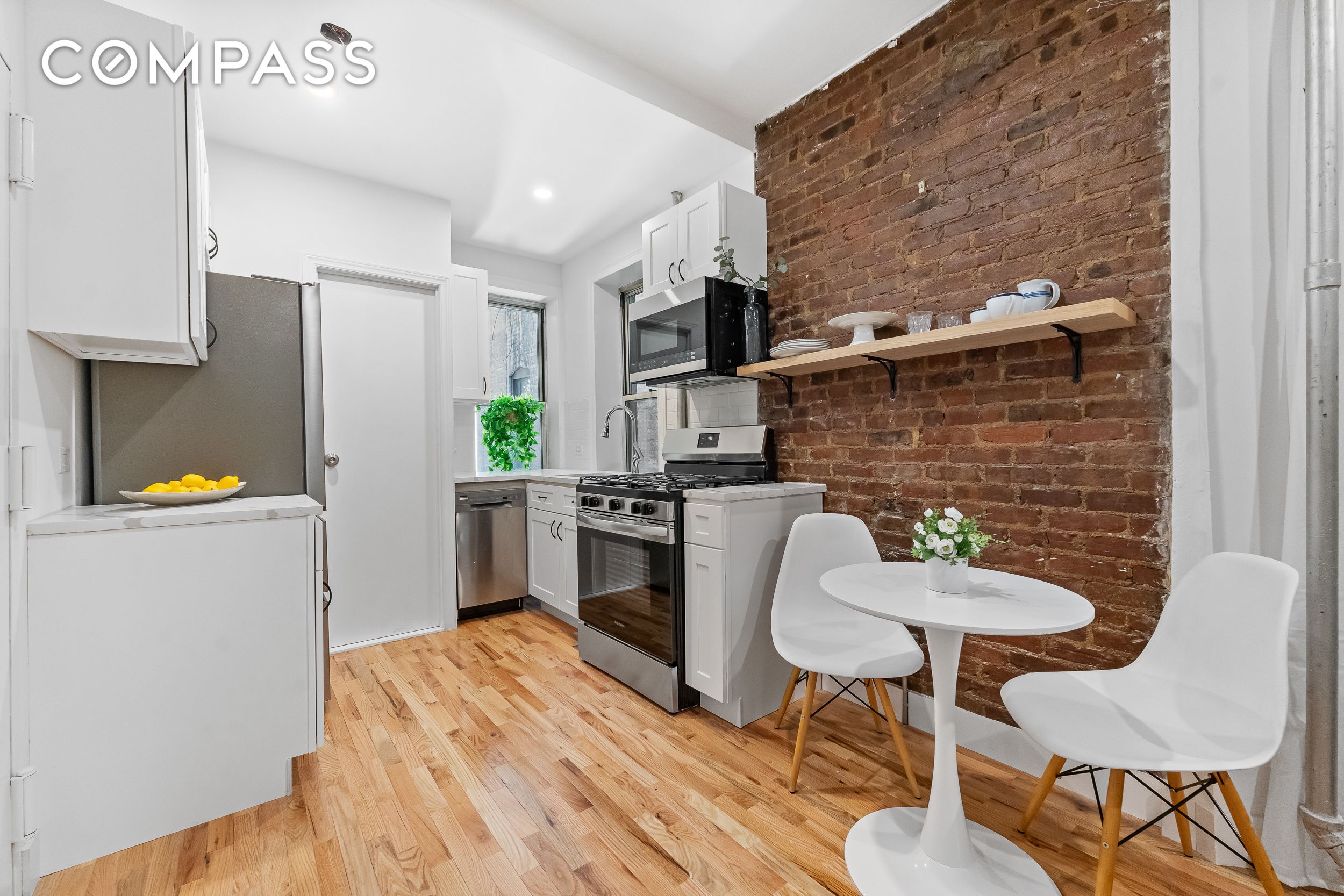 #1 photo, 636 E 14th Street, 曼哈頓 东村区 East Village , NY 10009