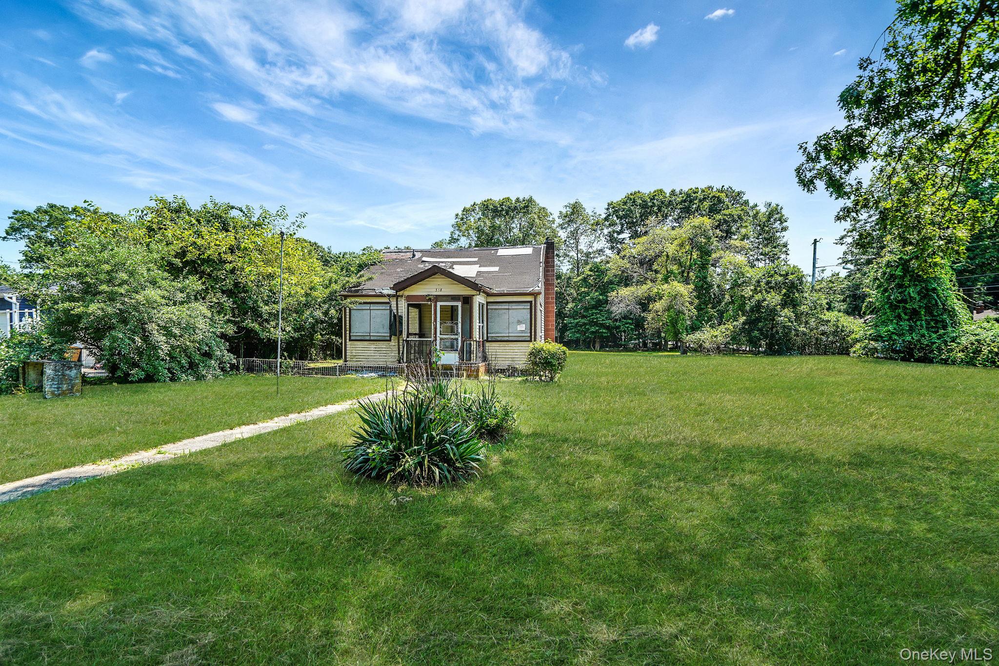 #15 photo, 318 A Johnson Avenue, Ronkonkoma , NY 11779