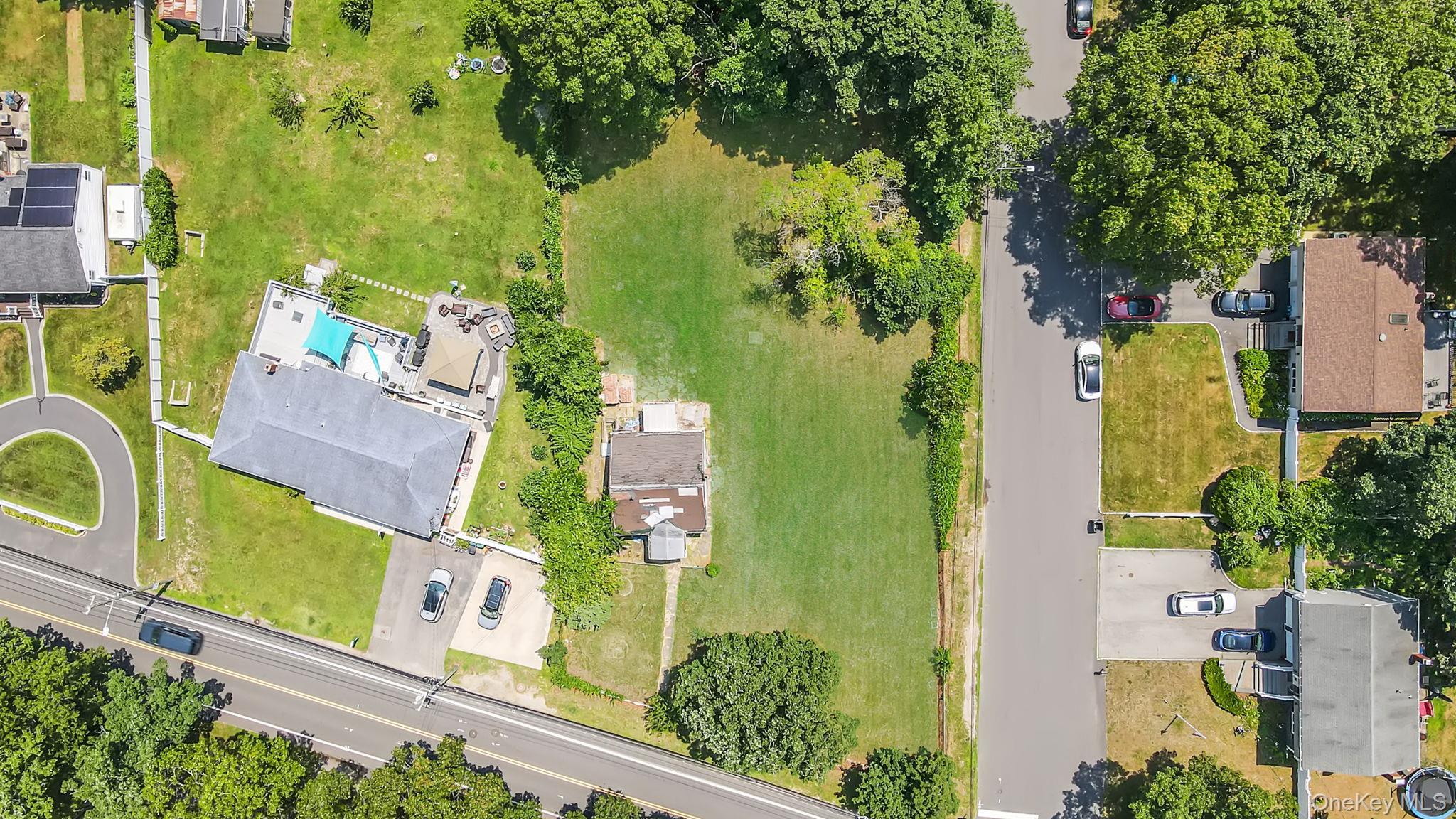 #5 photo, 318 A Johnson Avenue, Ronkonkoma , NY 11779