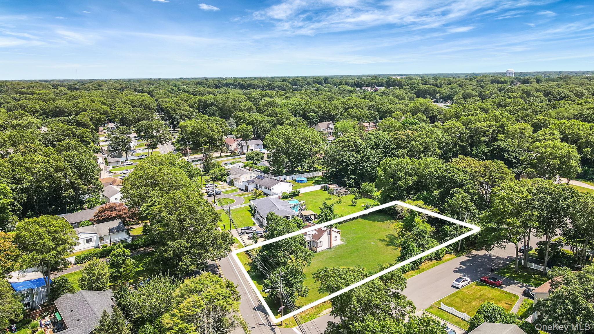 #8 photo, 318 A Johnson Avenue, Ronkonkoma , NY 11779