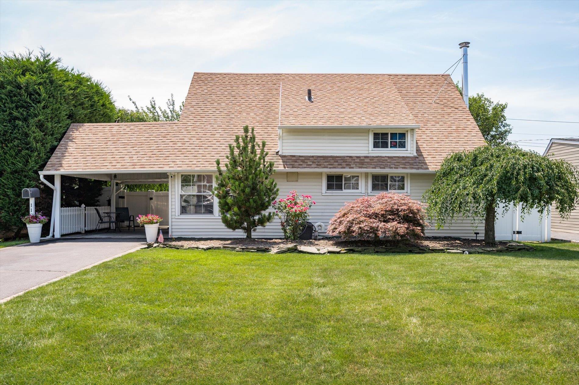 #1 photo, 112 Twin Lane, Wantagh , NY 11793