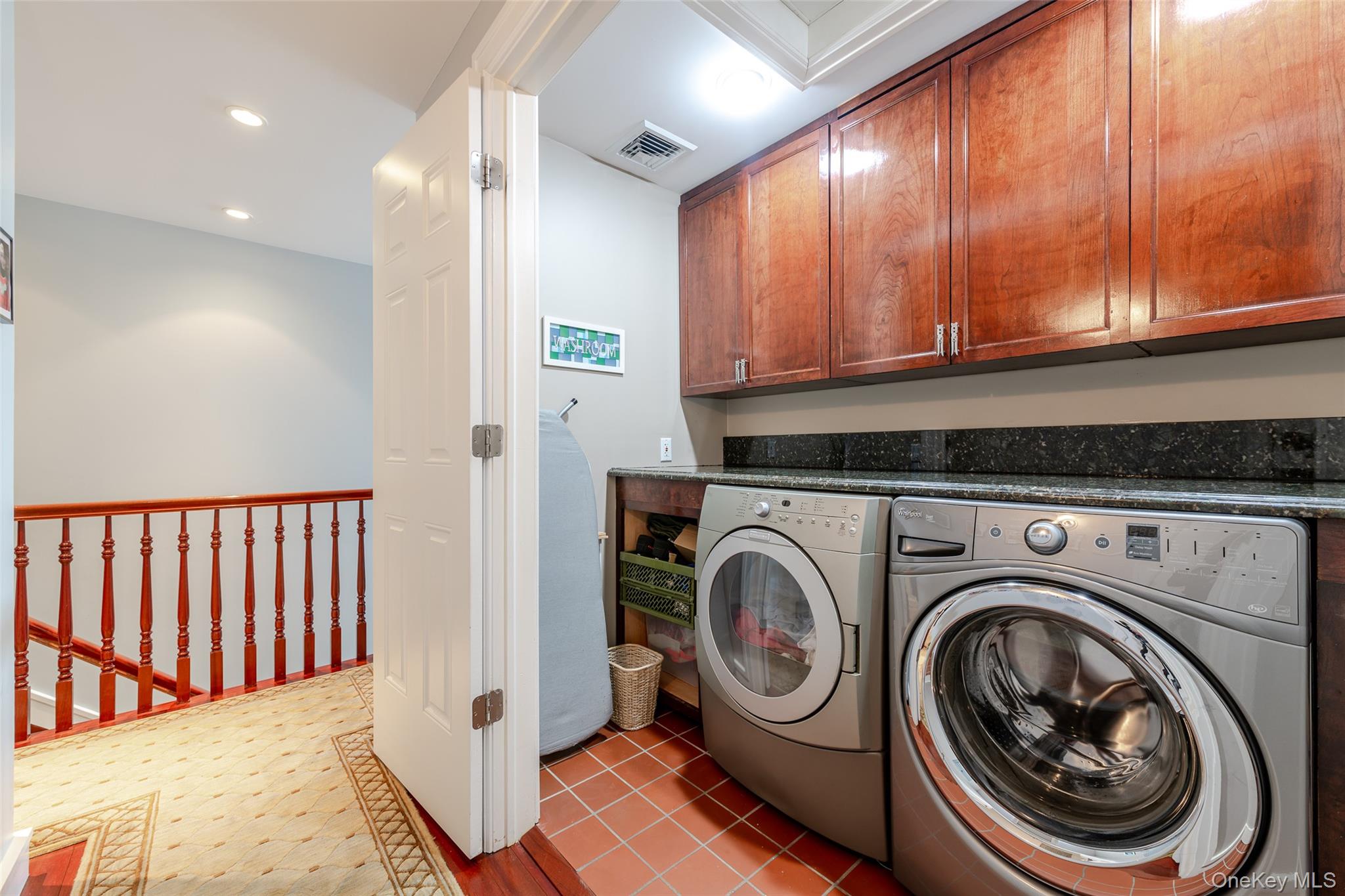 #11 photo, 450 W Bay Drive, ナッソー郡 Long Beach , NY 11561