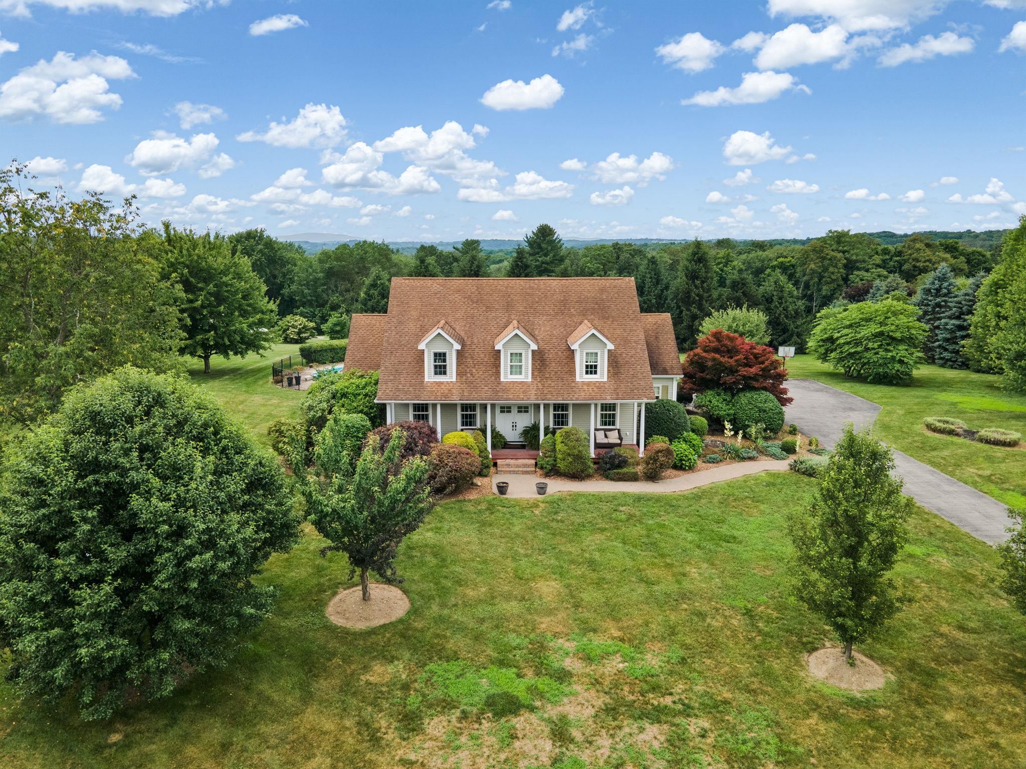 #1 photo, 50 Grist Mill Lane, 紐約州 Pleasant Valley , NY 12569