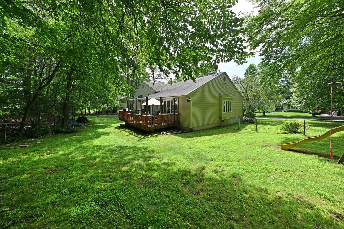 #3 photo, 17 E Stemmer Lane, Suffern , NY 10901