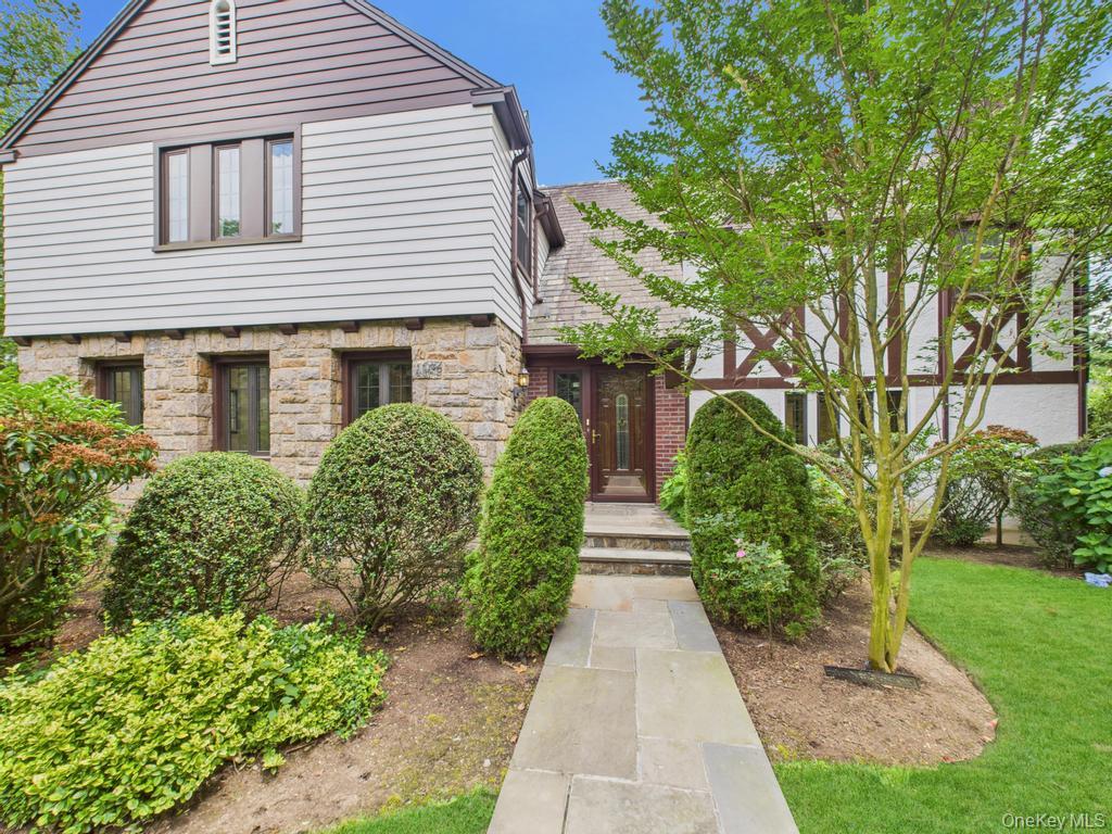 #10 photo, 75 Lord Kitchener Road, New Rochelle , NY 10804