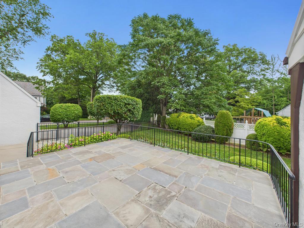 #15 photo, 75 Lord Kitchener Road, New Rochelle , NY 10804