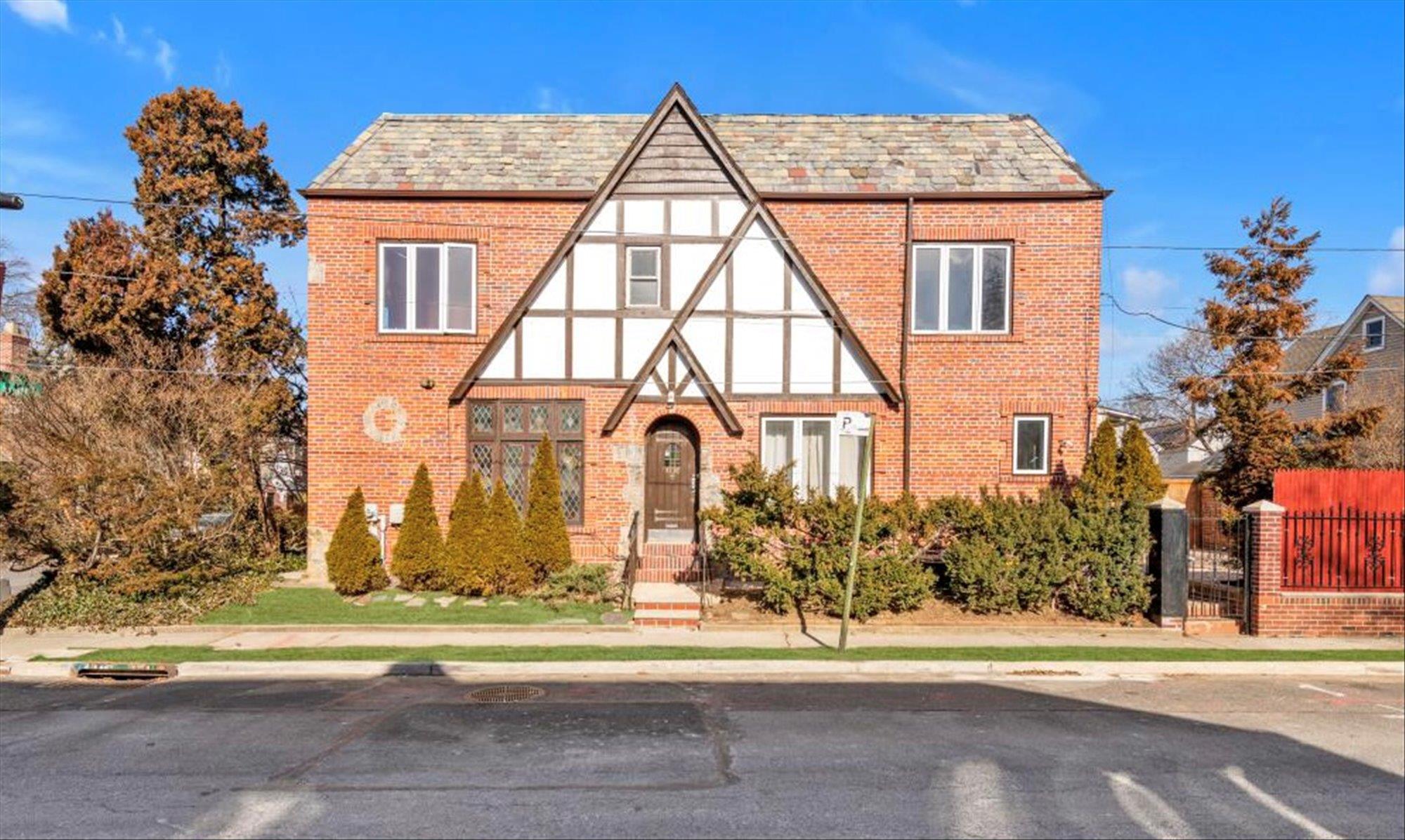 #1 photo, 91-02 68 Avenue, 皇后區 森林小丘 Forest Hills , NY 11375