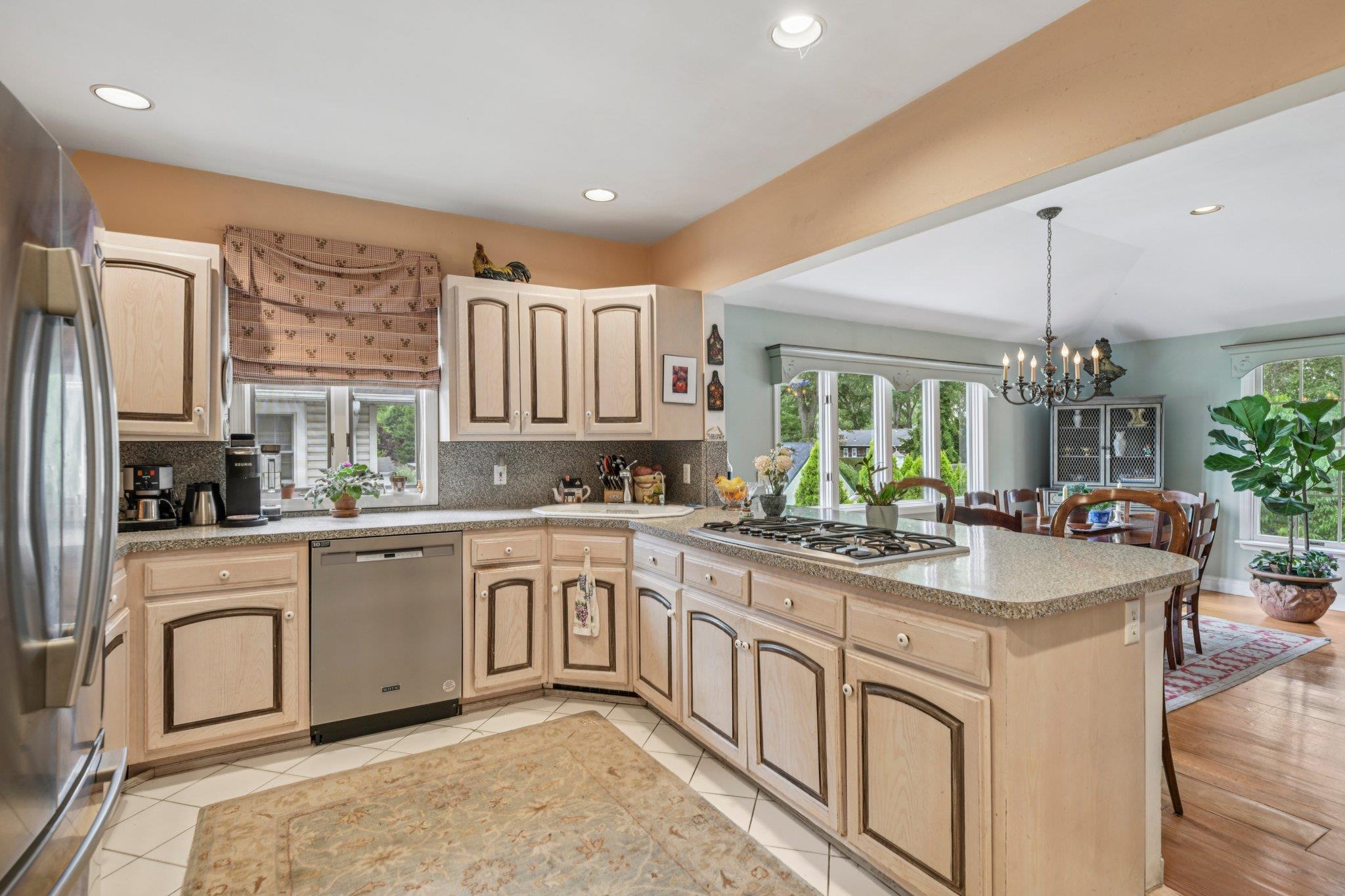 #11 photo, 402 N Village Avenue, ナッソー郡 Rockville Centre , NY 11570