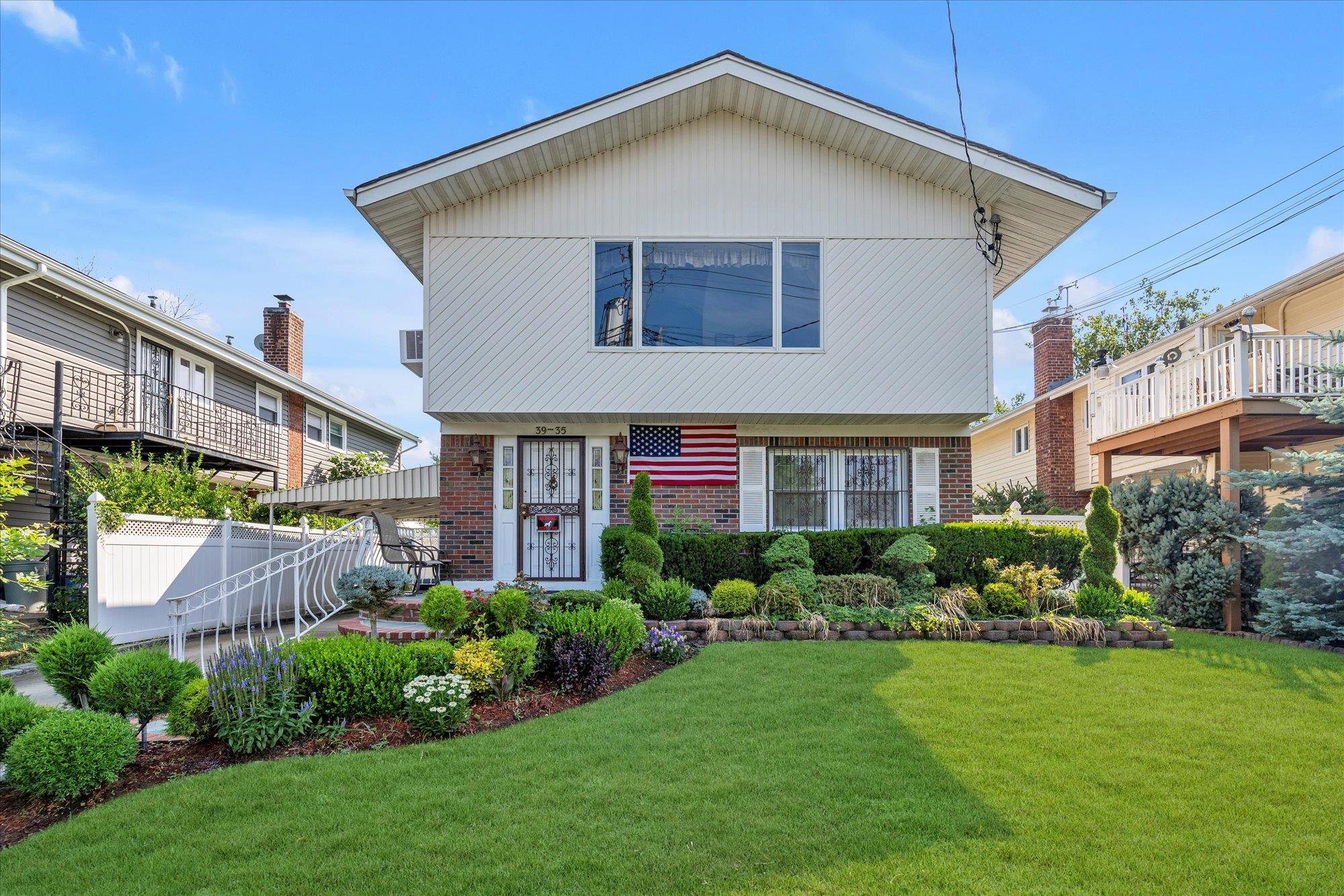 #1 photo, 39-35 233 Street, 皇后區 道格拉斯頓 Douglaston , NY 11363