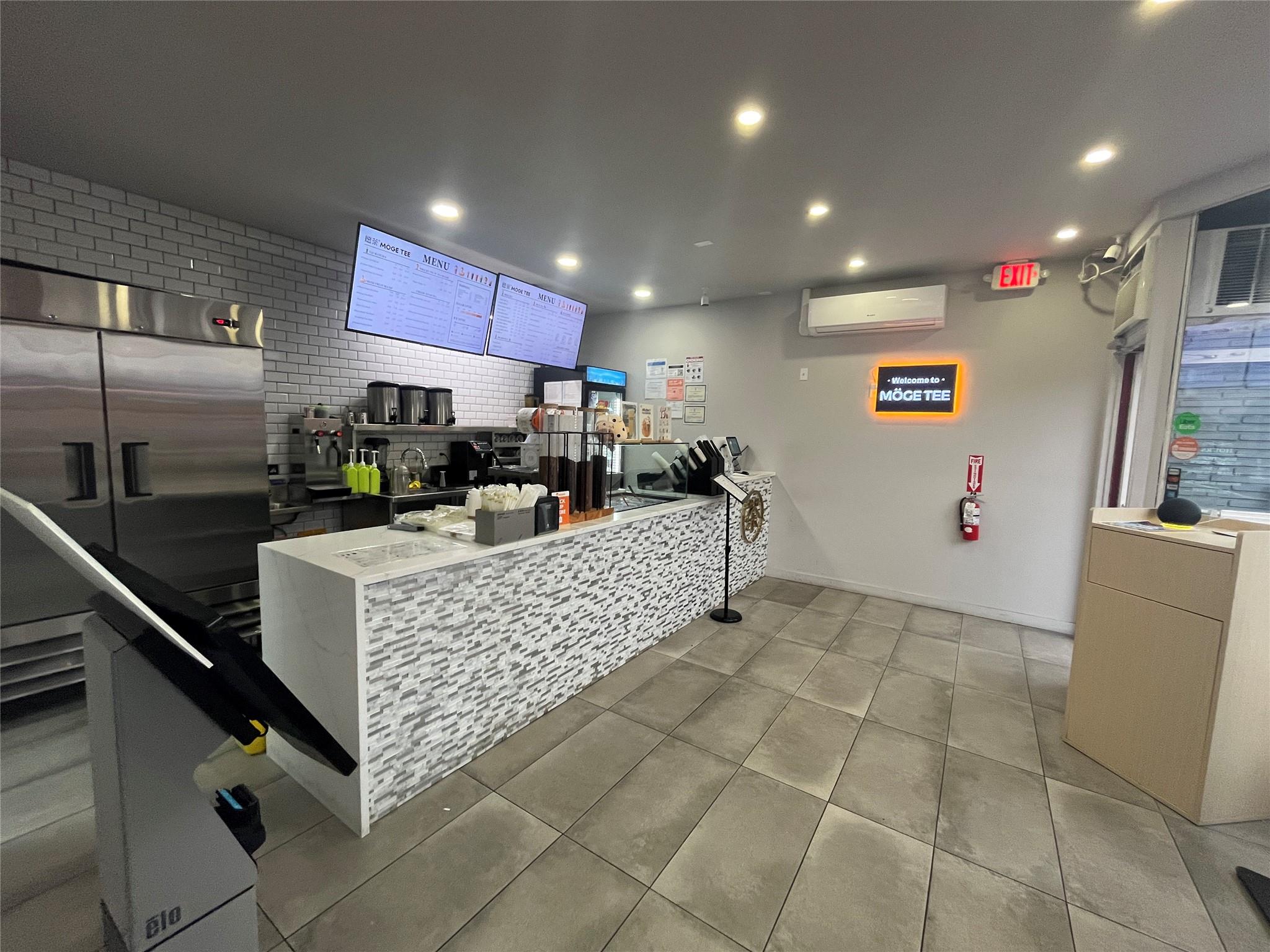 #4 photo, 22 Wall Street, サフォーク郡 Huntington , NY 11743